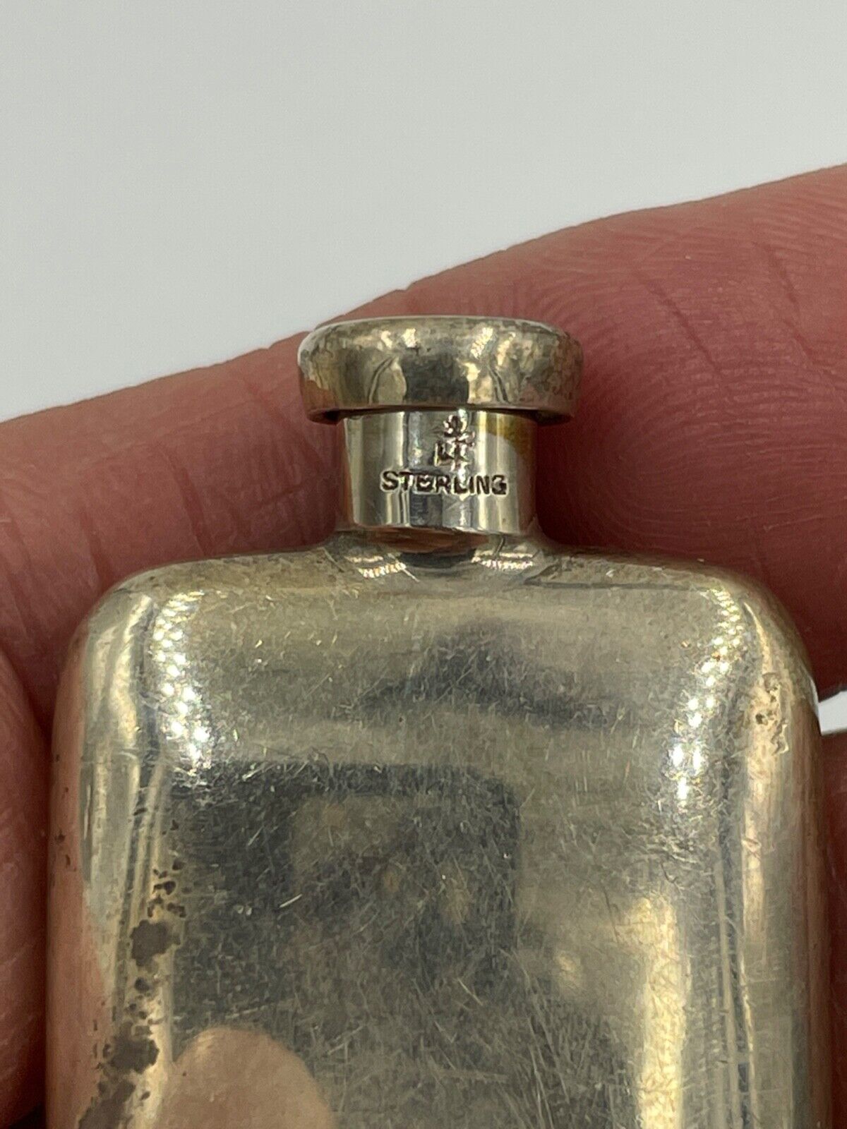 VINTAGE TIFFANY & CO STERLING SILVER TRAVEL PERFUME FLASK BOTTLE –  mainstjewelrywatches