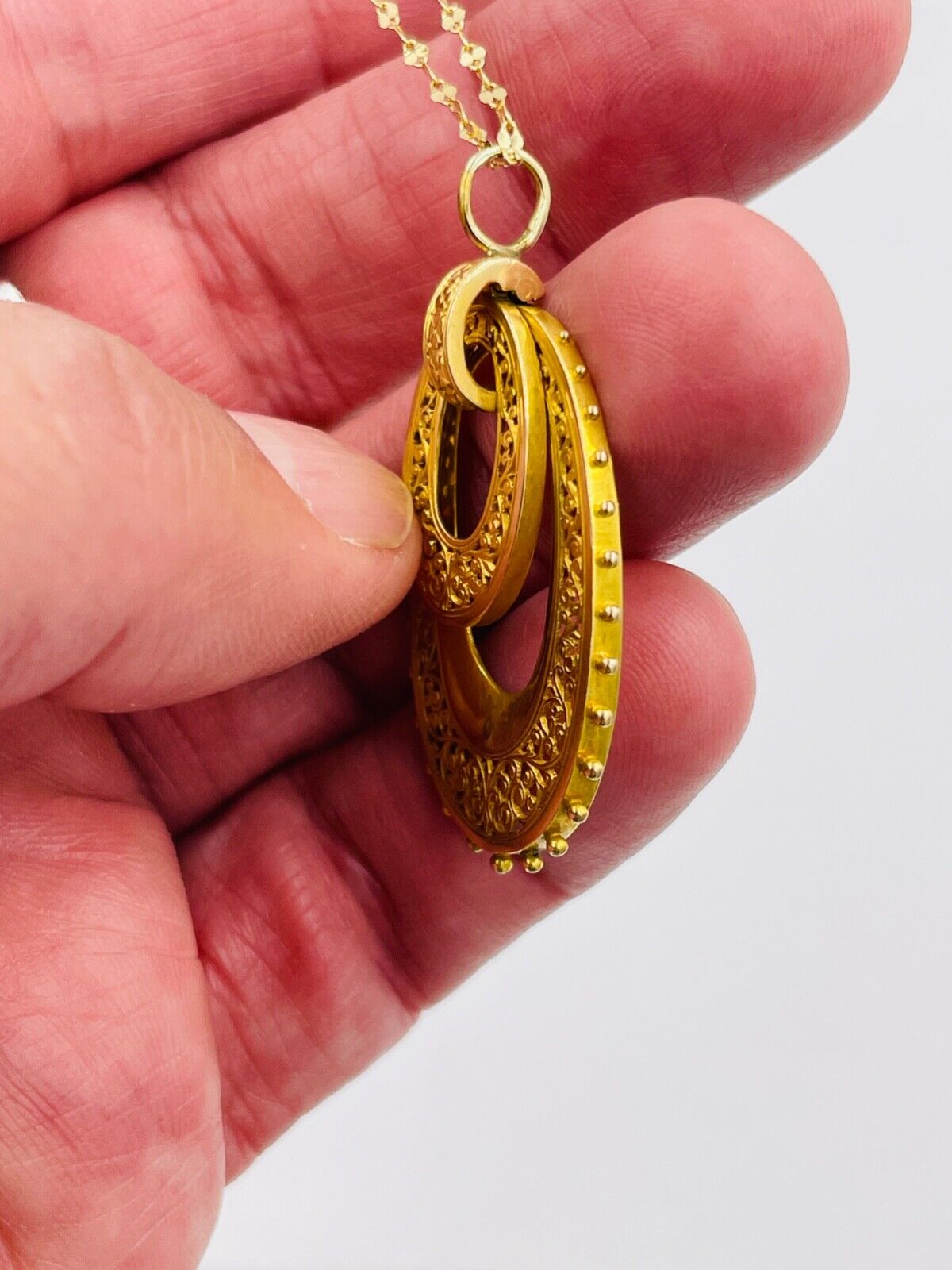 Antique 18k yellow Gold Filigree Pendant Necklace Victorian