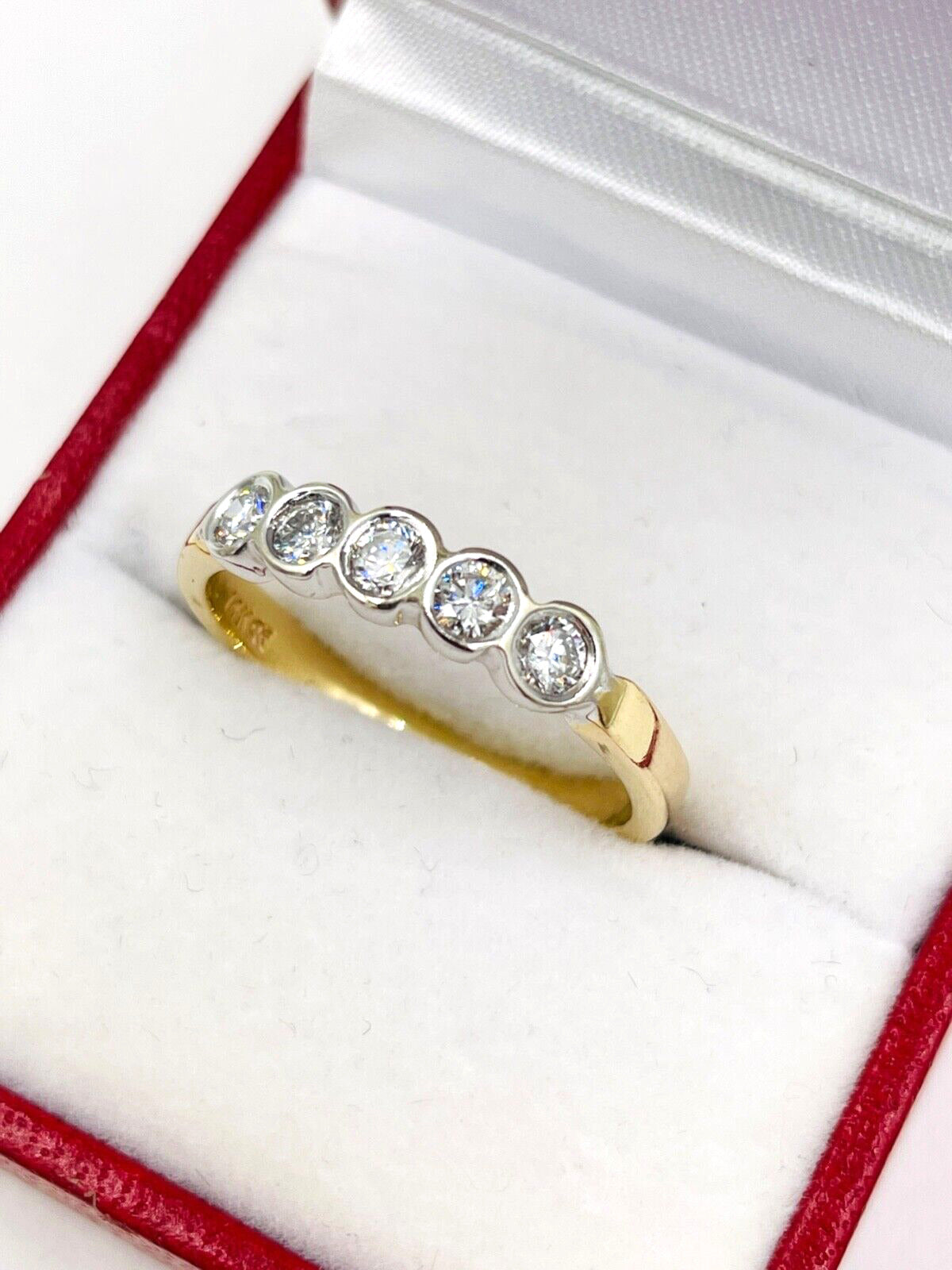 Estate 14k gold  5 Diamond band Ring .55cts