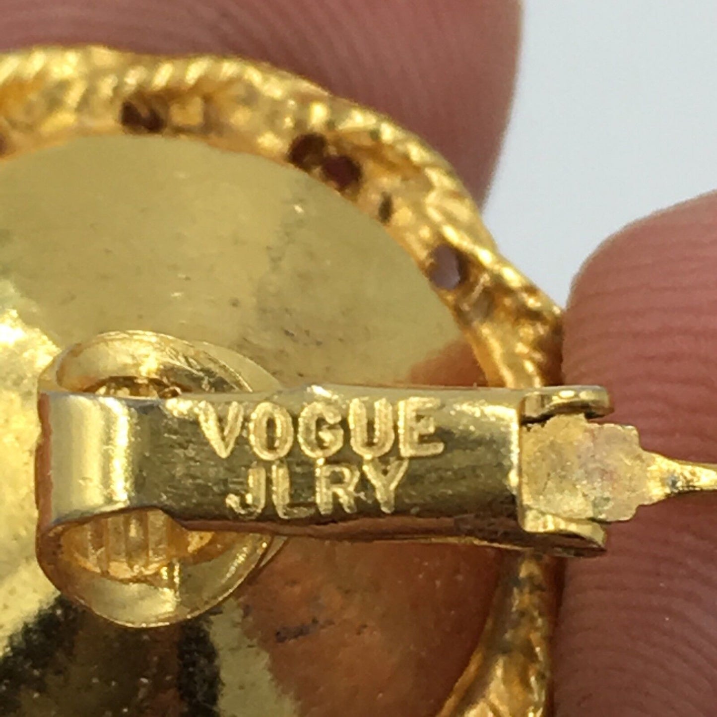 Vintage Vogue Jlry Gold Tone Blue Rhinestone Clip Earrings
