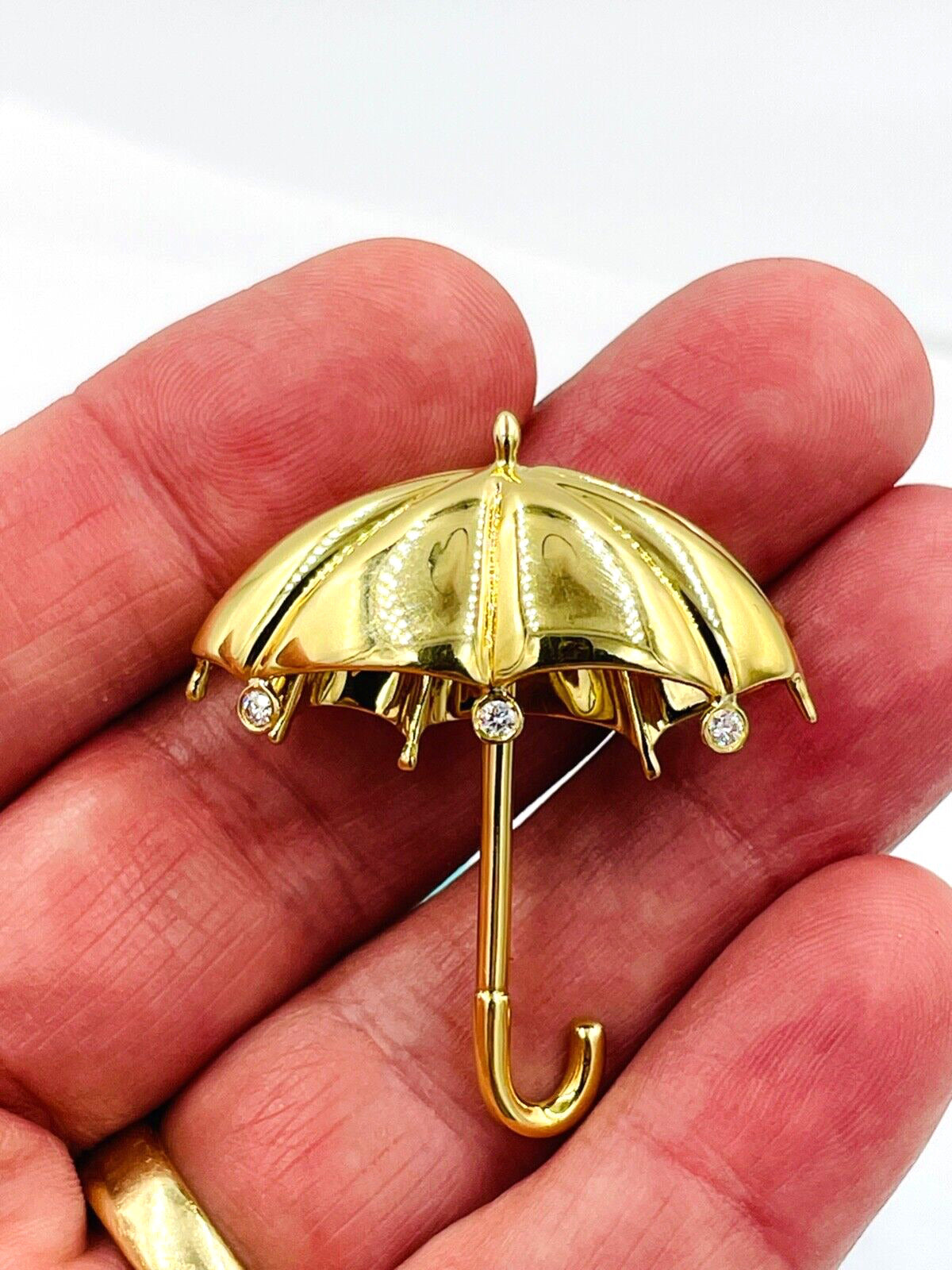 Tiffany & Co Large Diamond Umbrella Brooch Pin in 18K Yellow Gold