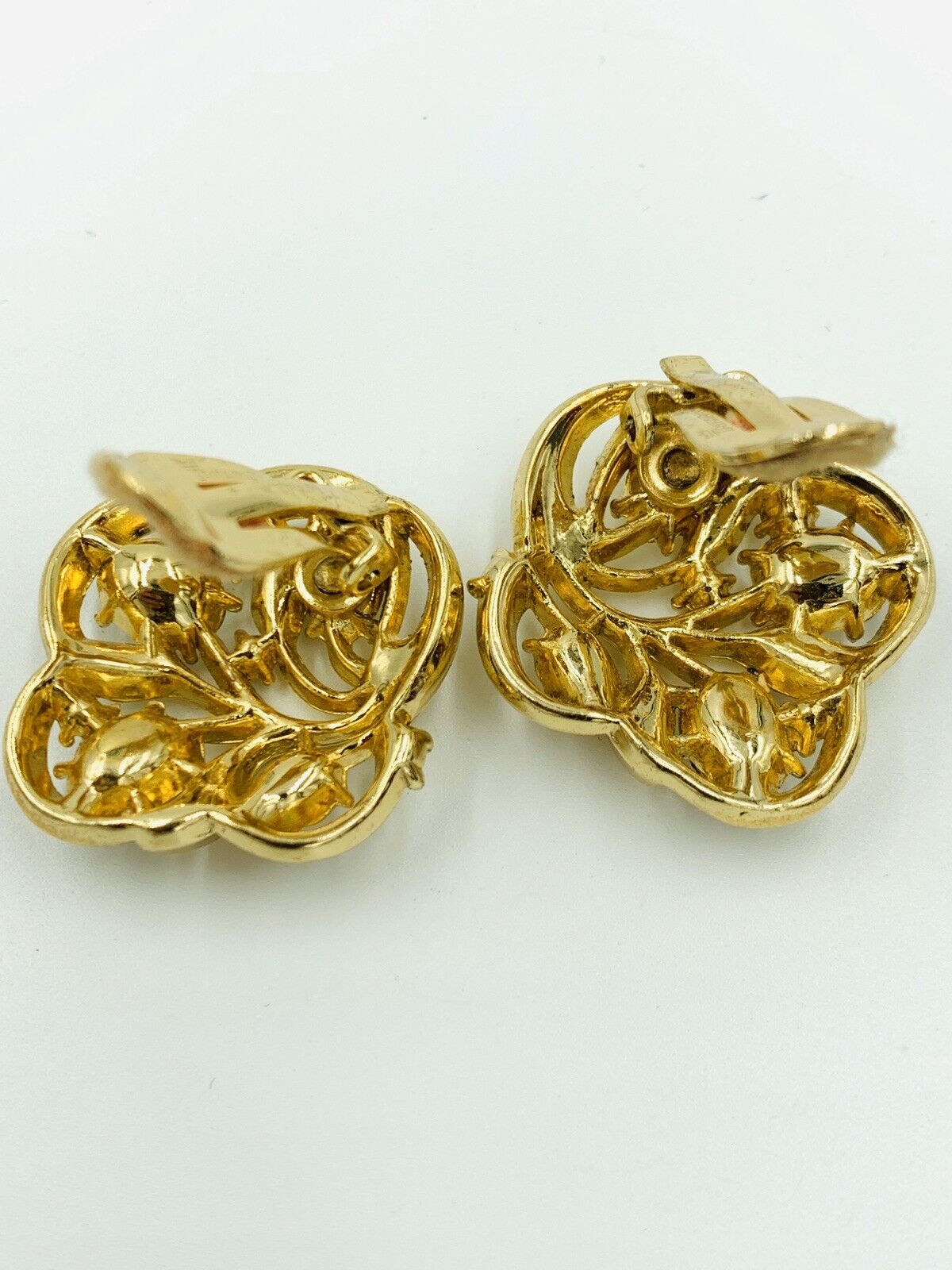 Crown Trifari Gold Toned Crystal Clip On Earrings