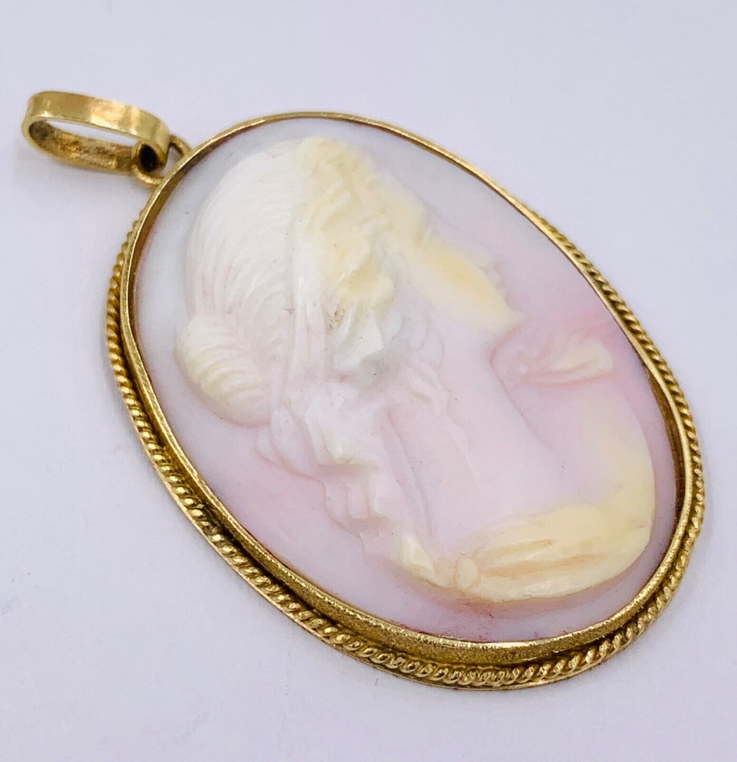 Vintage 14K Yellow Gold Carved shell Goddess Cameo Pendant