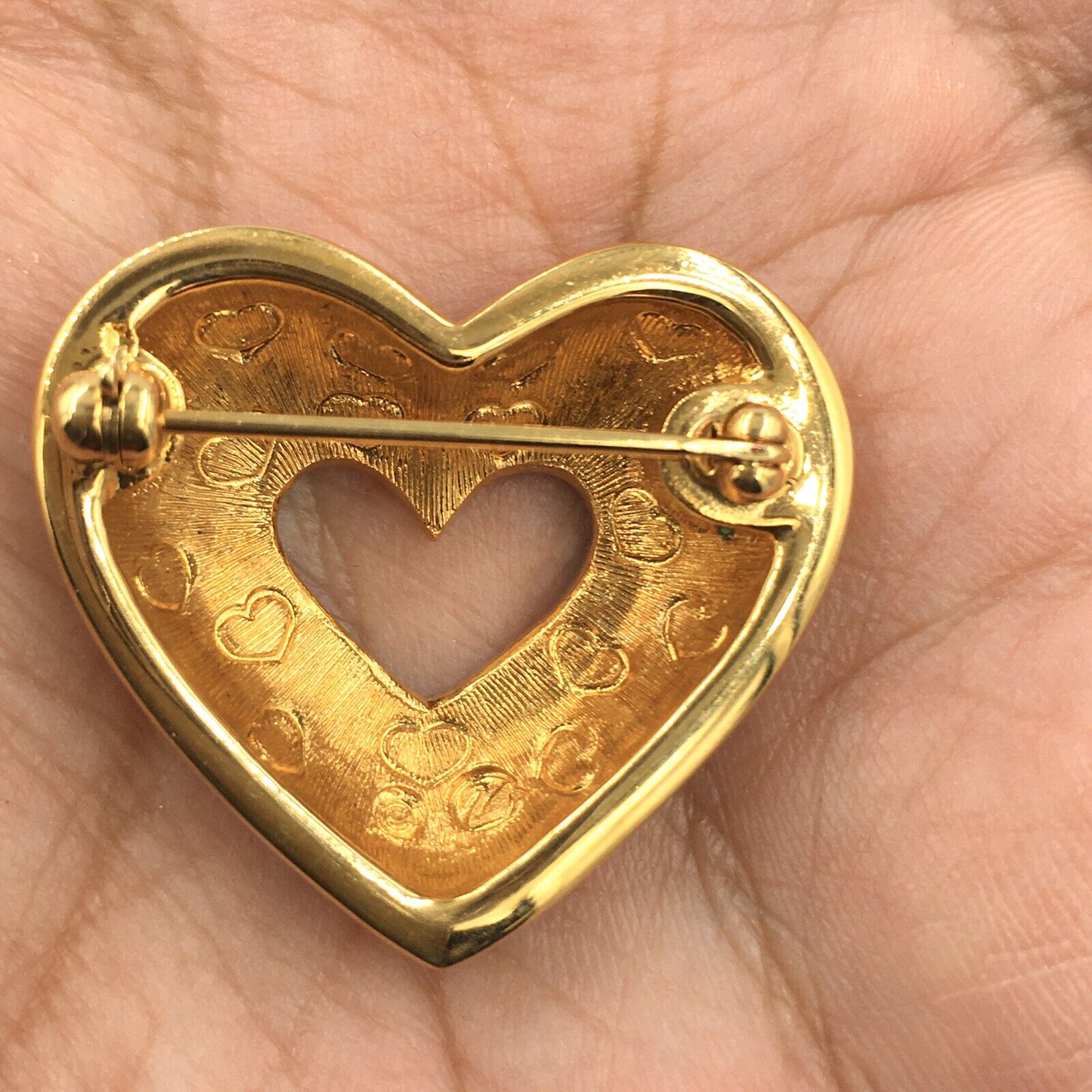 Swarovski hot sale heart pin