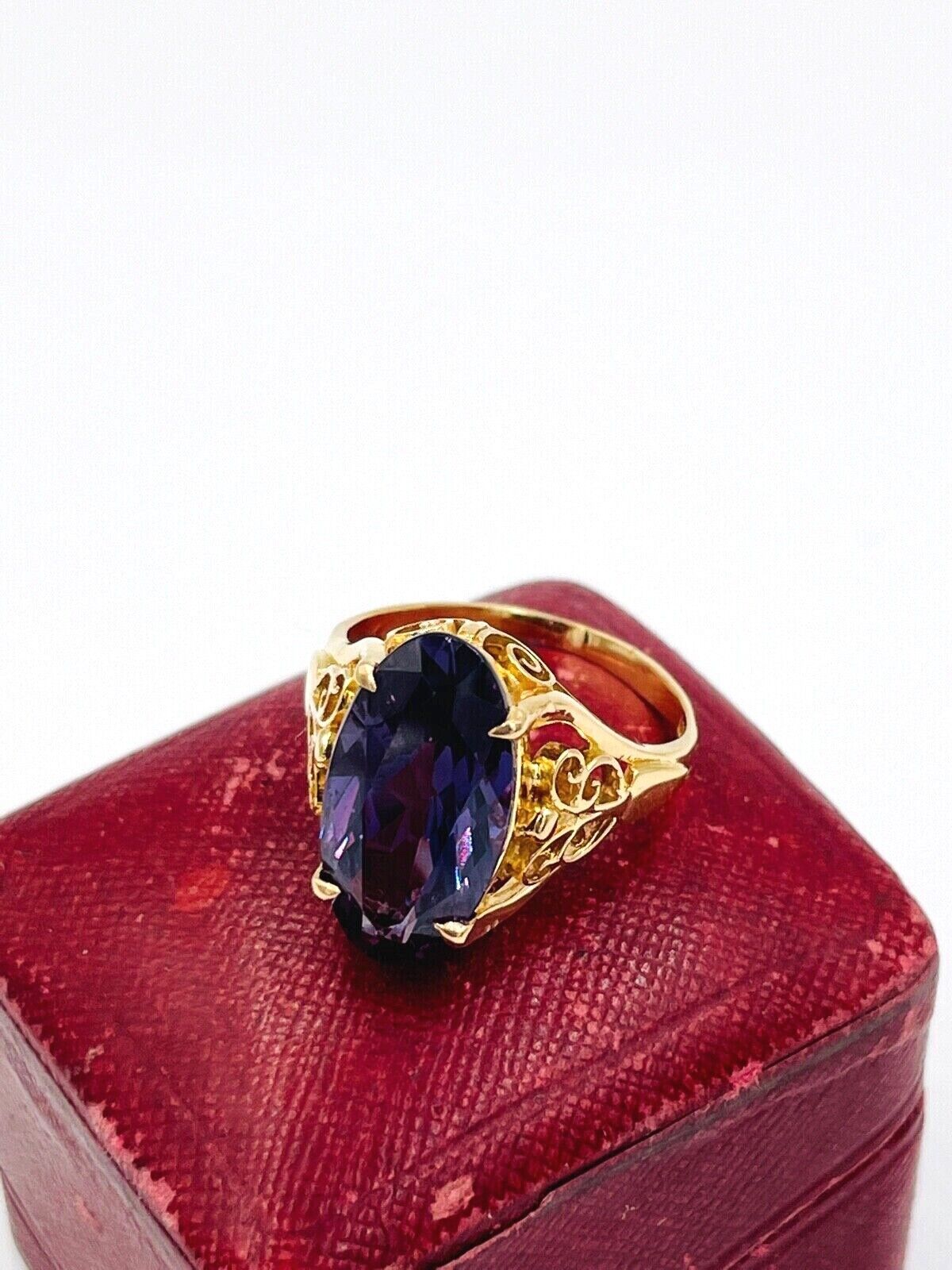 Estate 18k Yellow gold Synthetic Alexandrite Statement ring