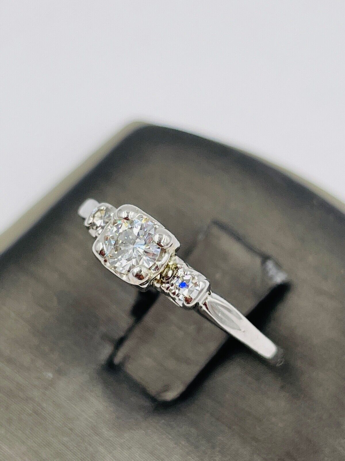 Vintage 14k White gold .30ct VS Diamond Ring wedding engagement .36cttw