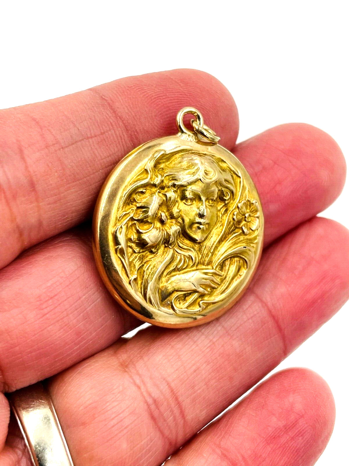 Art Nouveau 14K Gold Locket with women flowing hair and flower