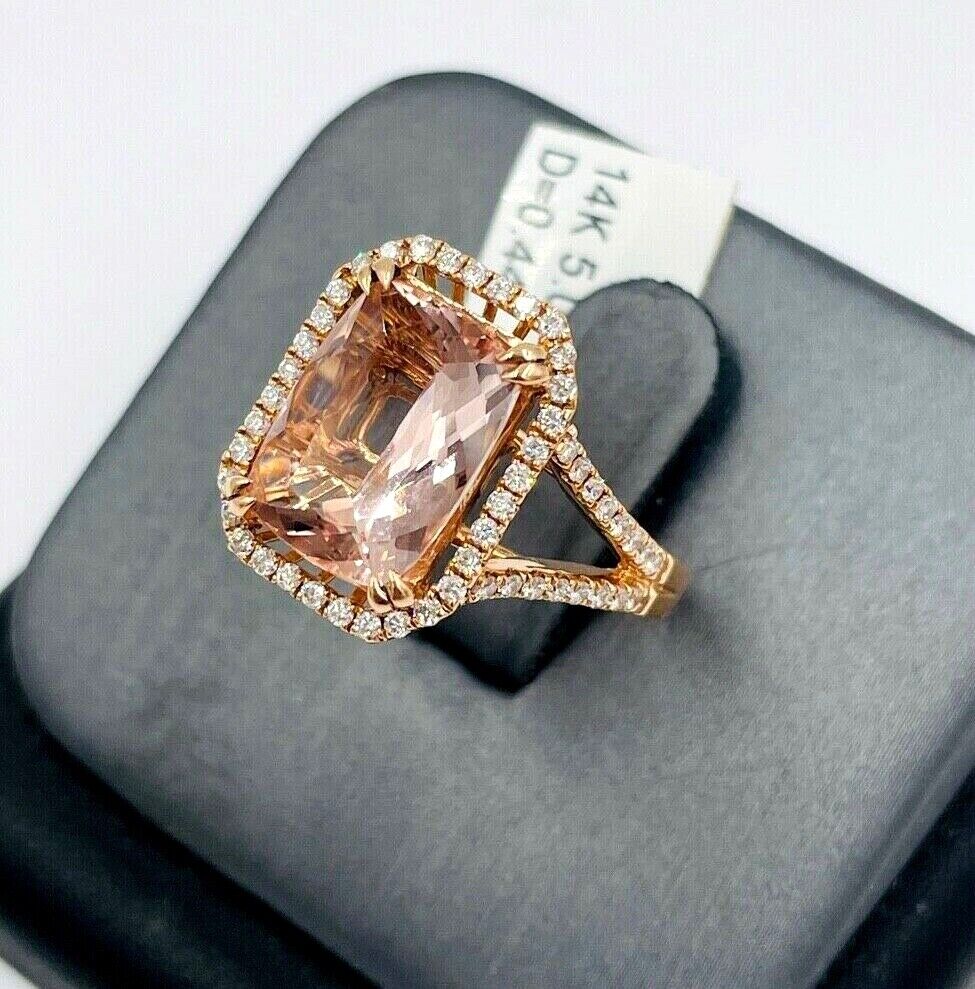 Stunning 5.00ct Morganite with diamond halo Cocktail ring .44ct